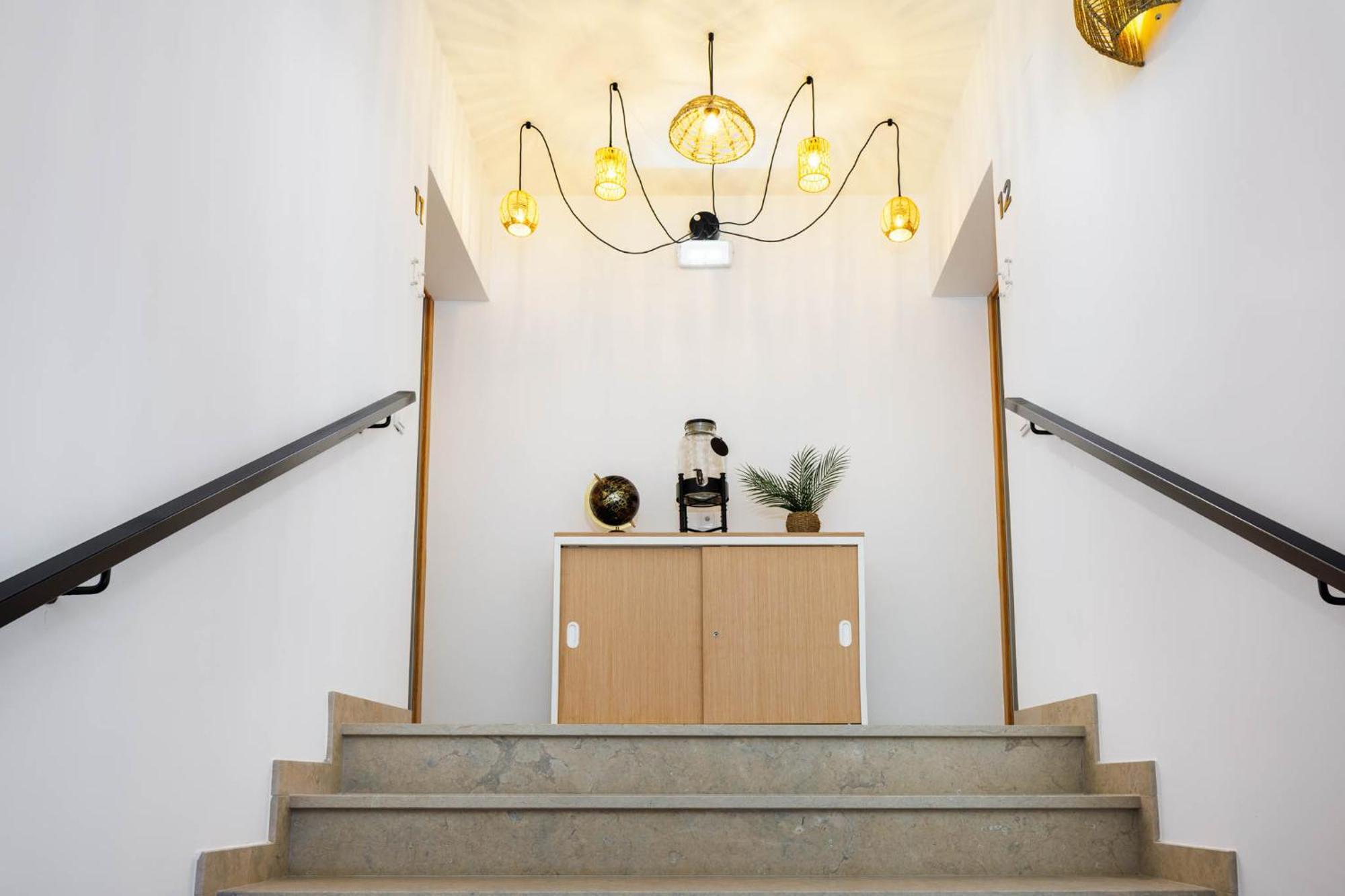Roots Apartment *